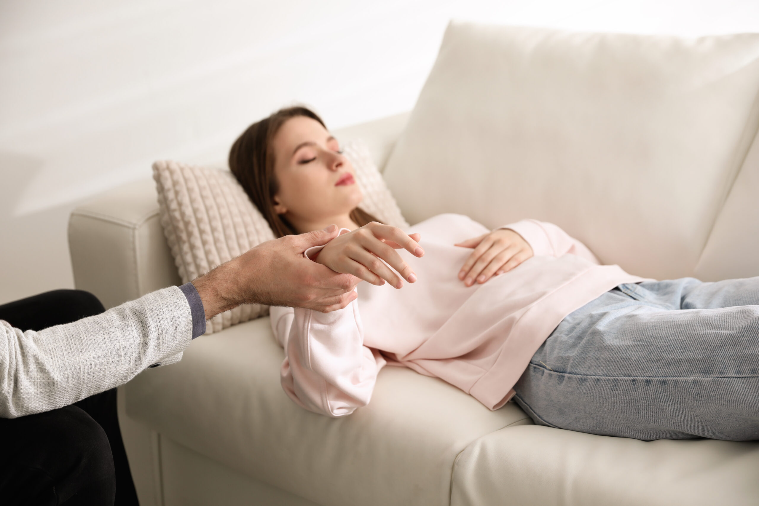 hypnotherapy-scaled.jpg